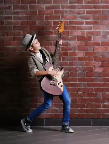 çocuklar için gitar kursu