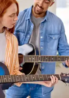 genç gitar kursu fiyatları